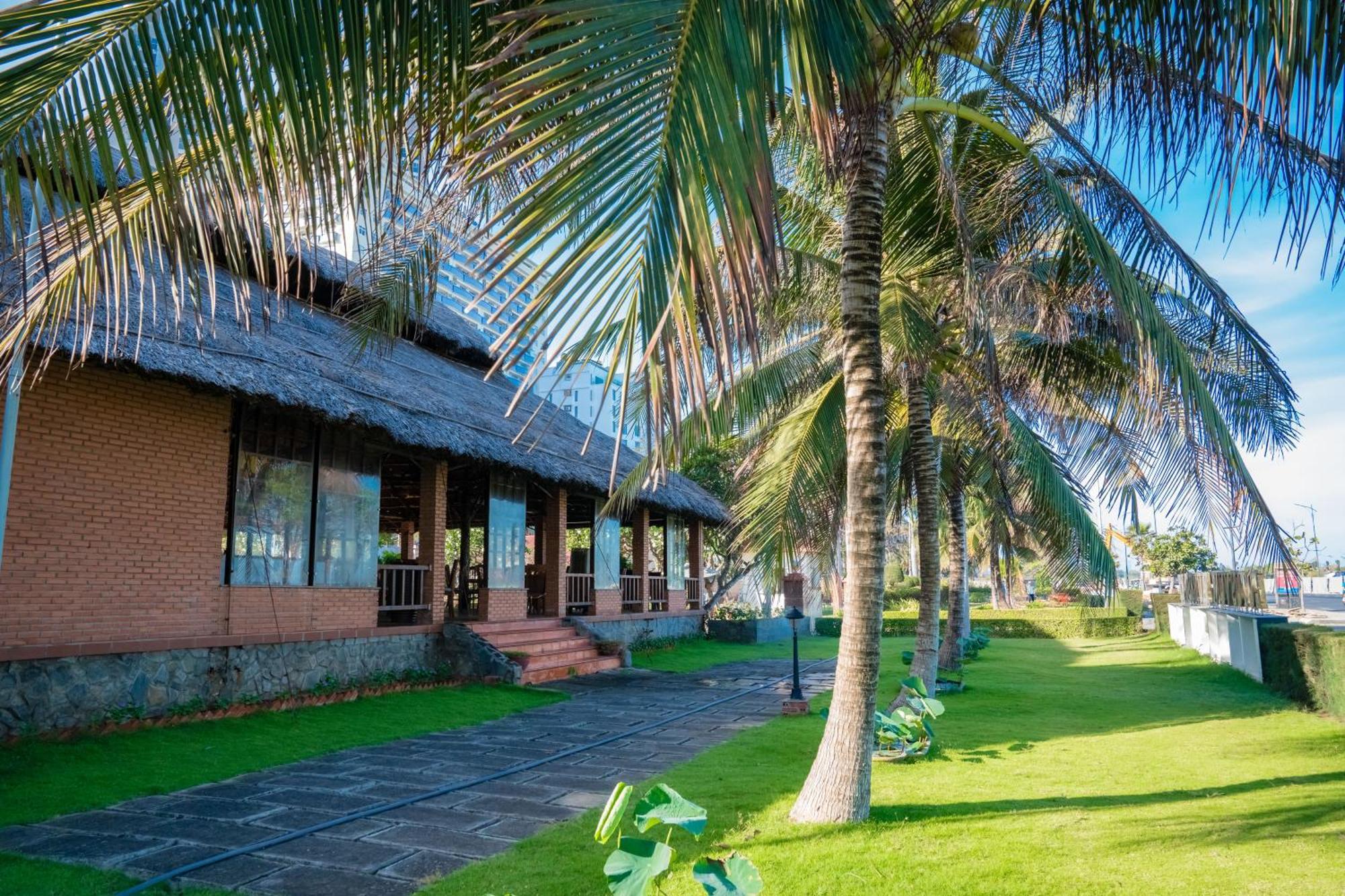 Lotus Vung Tau Resort & Spa Exterior photo