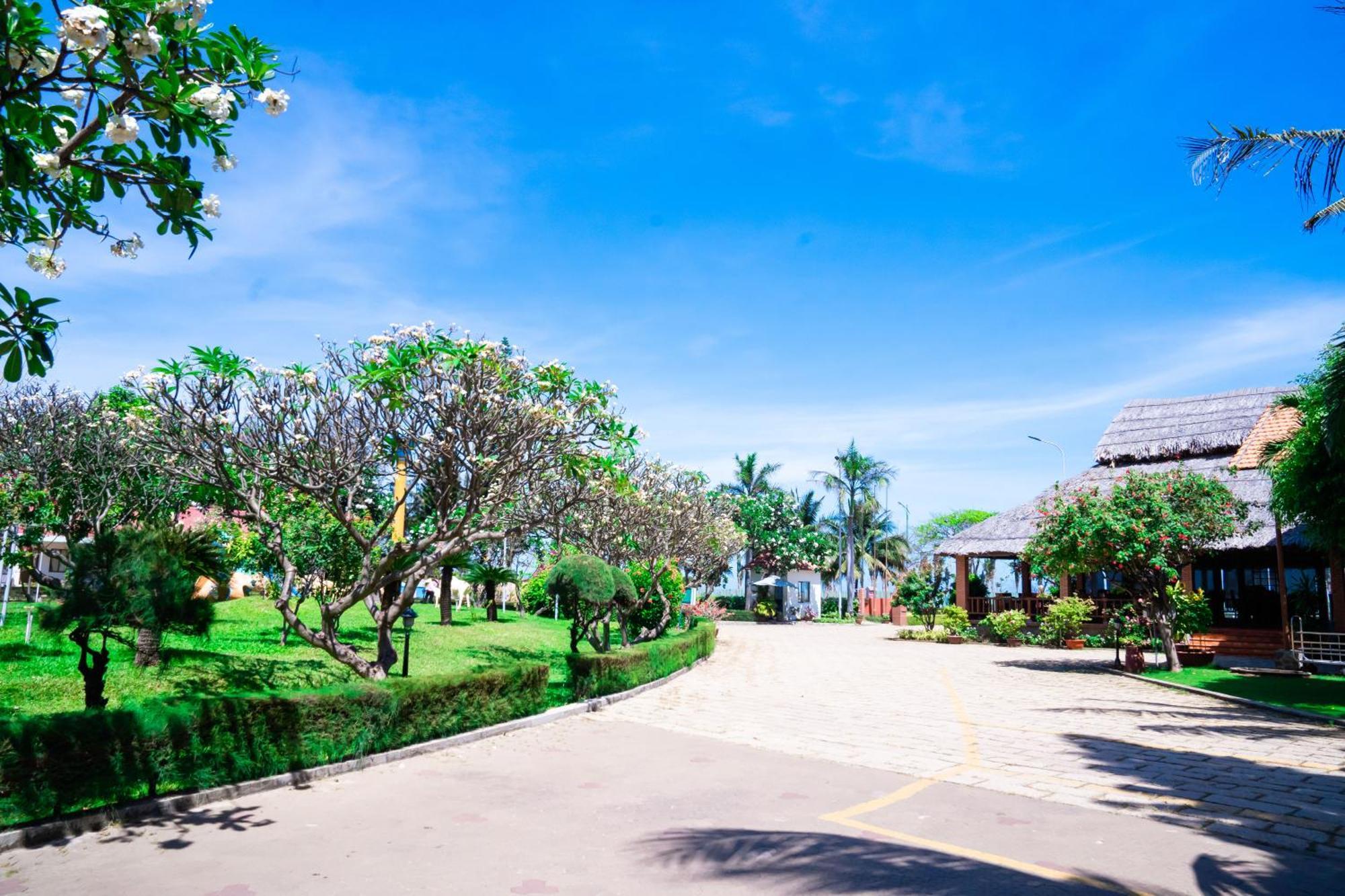 Lotus Vung Tau Resort & Spa Exterior photo